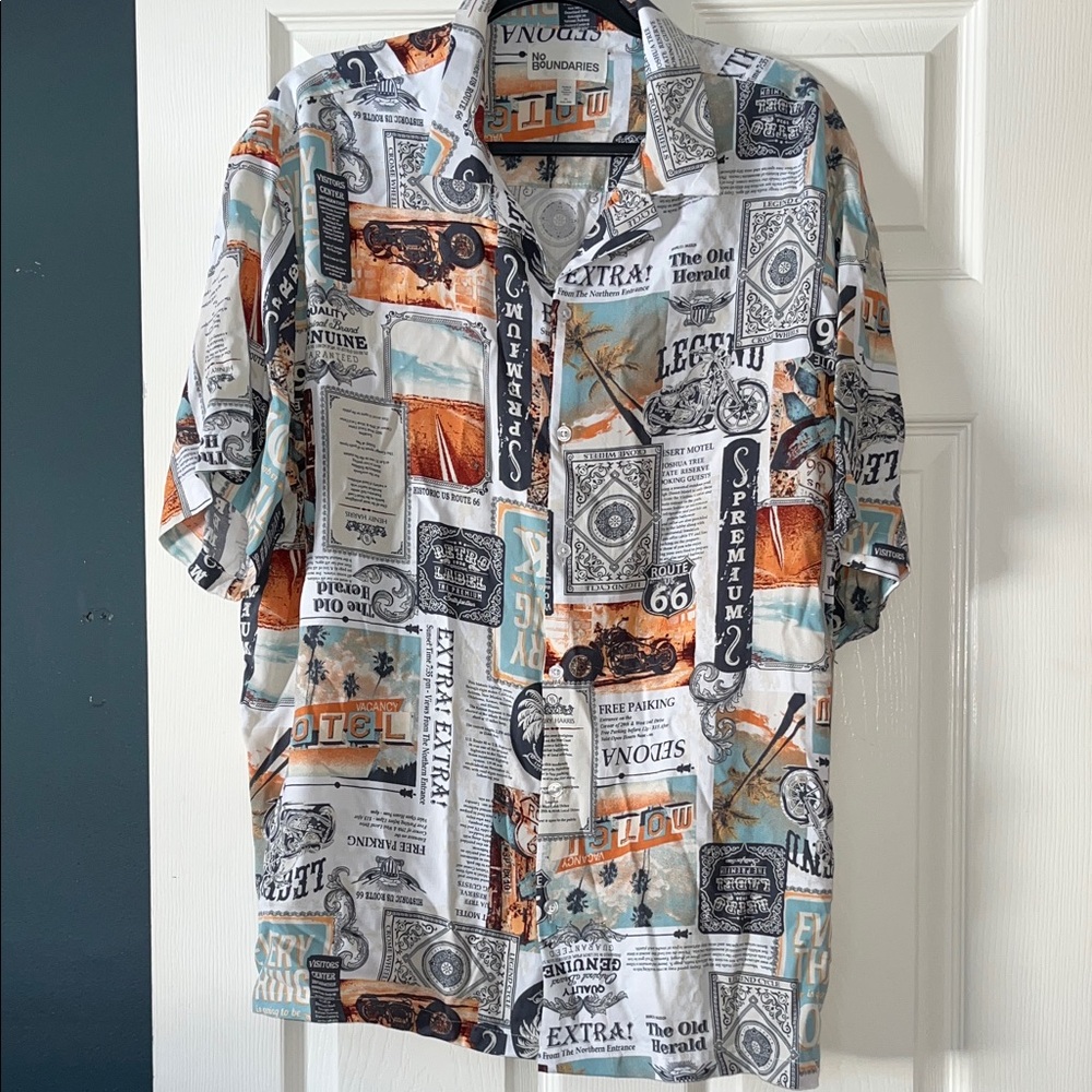 No Boundaries Men's Graphic Print Shirt - White, Orange, Blue